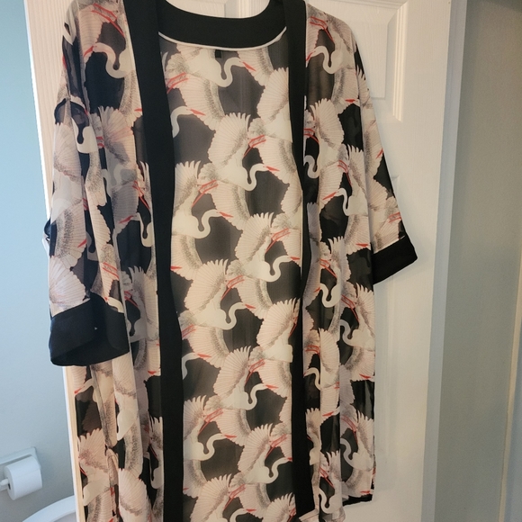 Kimono - Picture 3 of 4